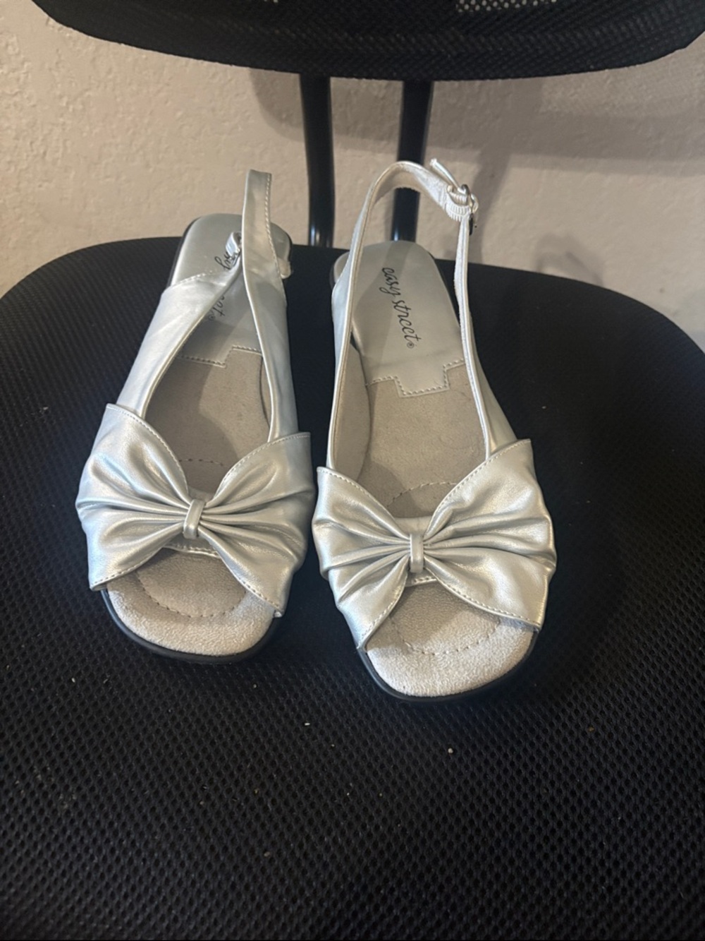 Easy Street Metallic Silver Bow Slingback Sandals